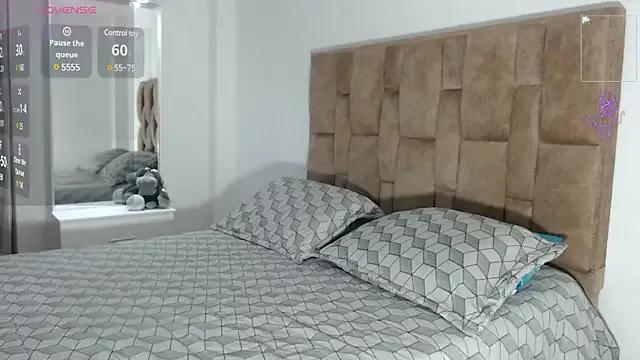 aleejhandraa on StripChat 