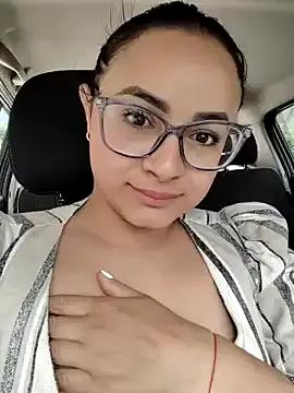 aleejhandraa on StripChat 