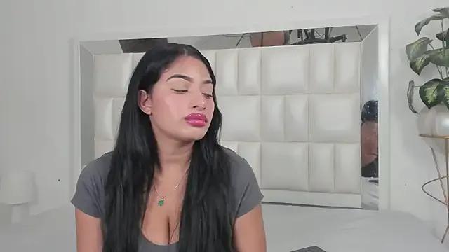 Alhana_pulido — Dildo ejacula in my tits