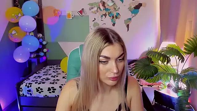 Alice_Cutieee — Dildak in the pussy