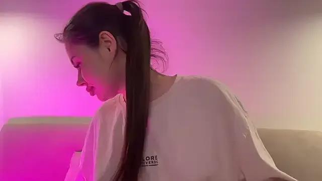 AlmaryKim on StripChat 