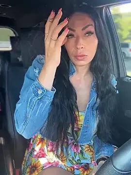 annablisss — Risky squirt on strangers car  