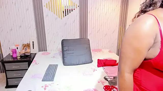 AnnyMyerss on StripChat 