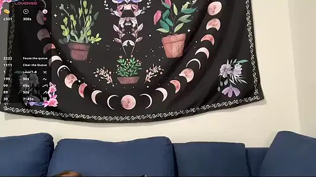 Aria_Fields on StripChat 