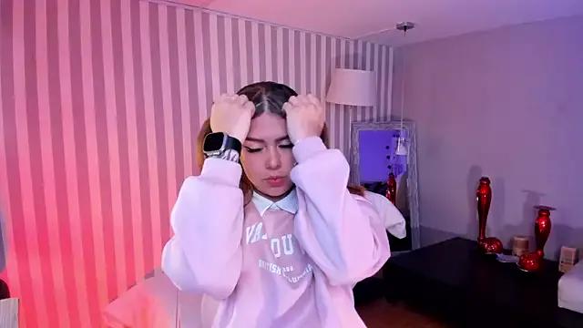 ArianaBaker on StripChat 