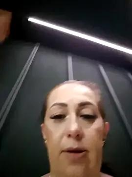 AvaLloyd on StripChat 