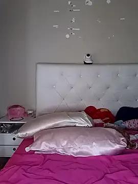 BellaEmber on StripChat 