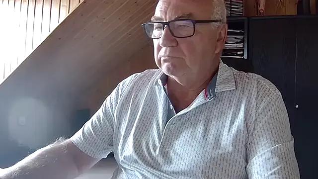 biggandybig on StripChat 