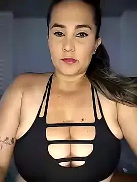 Busty_divorced_mom — Fingers in my pussy and ass