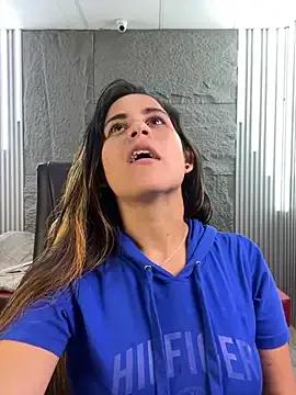 CamileX — Rub my pussy getting naked