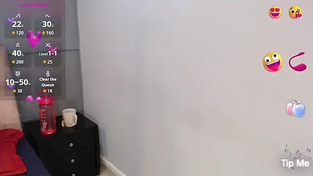 CharlotteCottin — deep throat and a lot of saliva