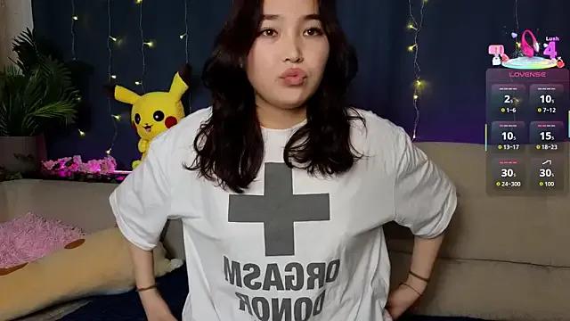 ColettaMejias — kiss + hug