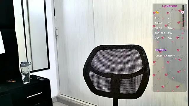 cutehanna1 — take off a dress 