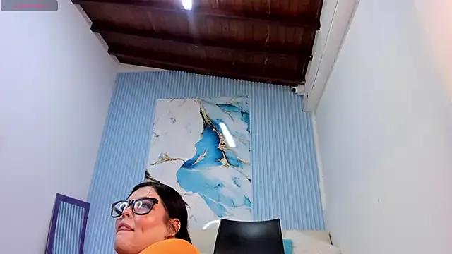 Danniela18_ on StripChat 