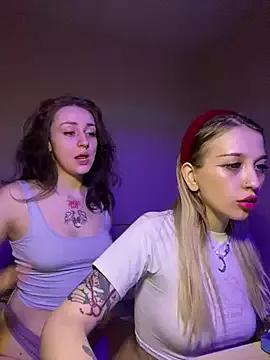 Dooubletroublee on StripChat 