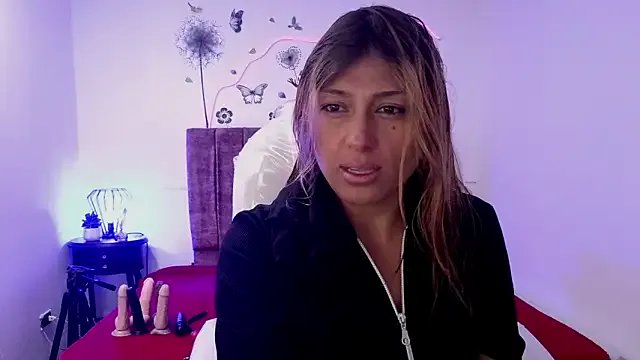 elena_detroya on StripChat 