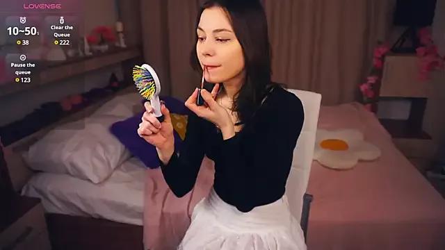 EleneBrach on StripChat 