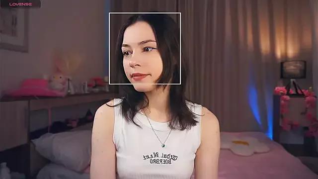 EleneBrach on StripChat 