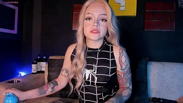 Elettra_Rou on StripChat 