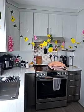 Ellie-L-Elizabeth on StripChat 