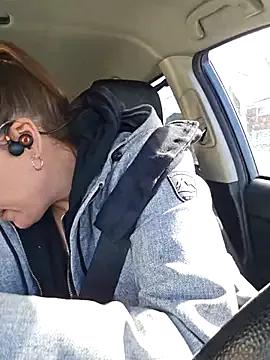 Ellie-L-Elizabeth on StripChat 