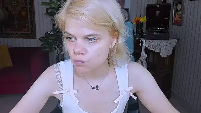 EllieMurler on StripChat 