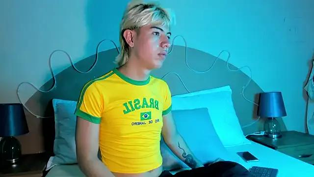 Enrrixxx_ on StripChat 