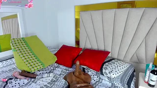 Evelonga_707 on StripChat 