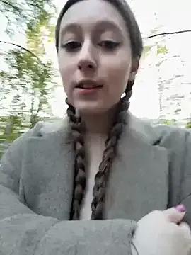 FroggyAnna — hello Anna!! 