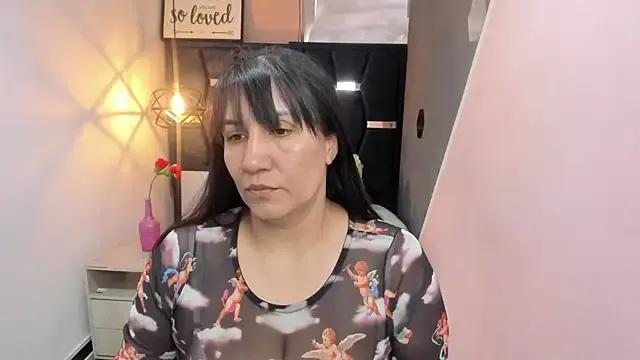 GiaFox_ — OILED RED ASS + ANAL PLUG