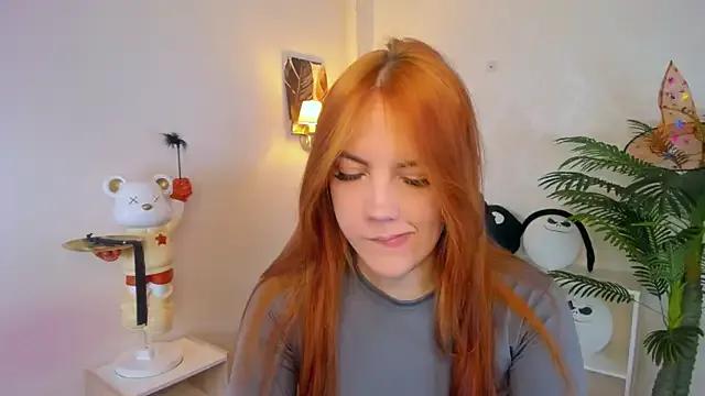 Gingerr_pie — stay topless 5 minutes 