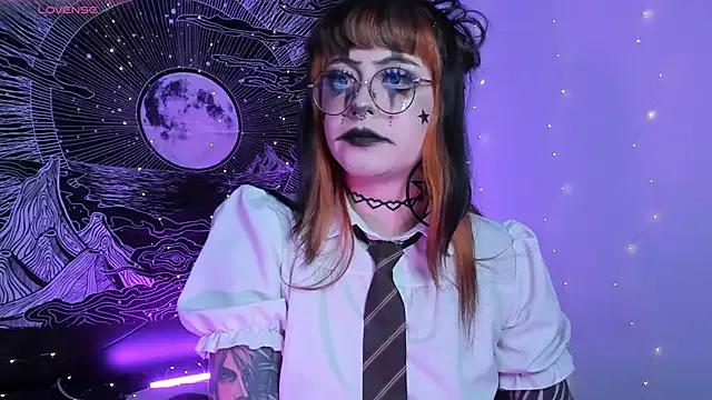 Hallucigenia_ on StripChat 