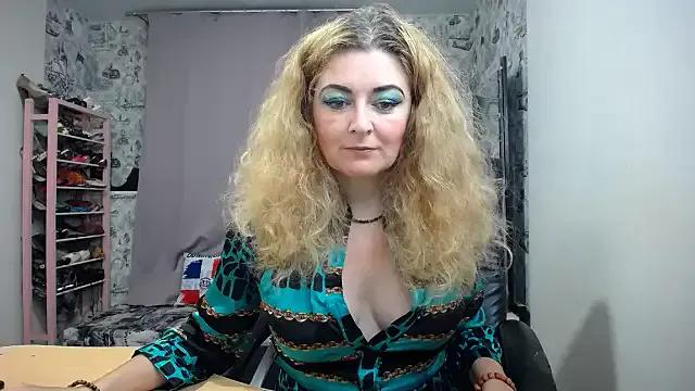 Helen1974 — Boobs!