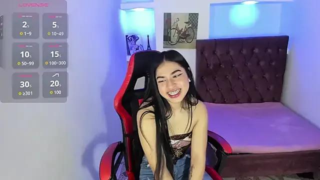helena_weller on StripChat 