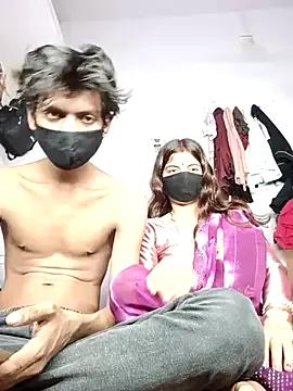 hiddennisha on StripChat 