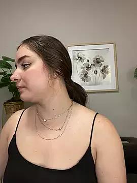 imlindapink on StripChat 