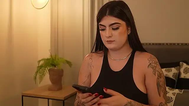 IrisBaker on StripChat 