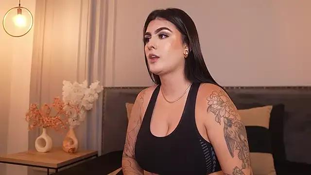 IrisBaker on StripChat 