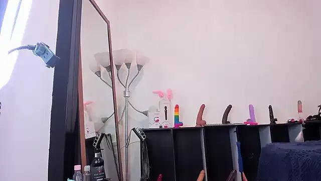 iriss_25 on StripChat 