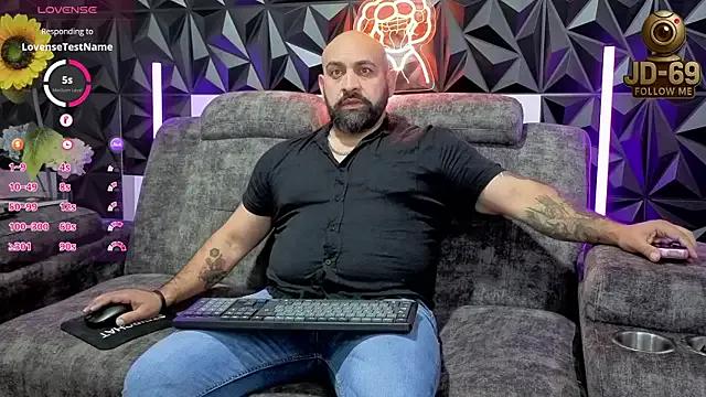 JD-69 — MAKE ME HARD AND INSERT TOY ANAL