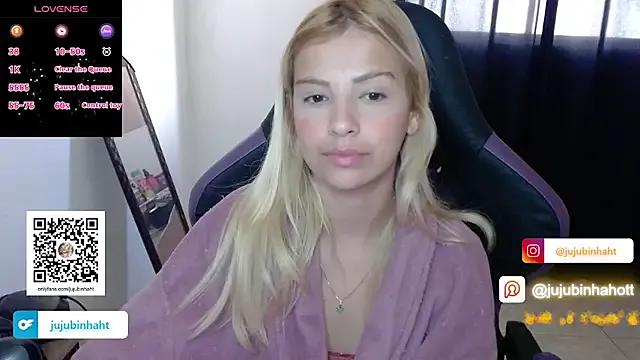 jujubinhahot — show boobs