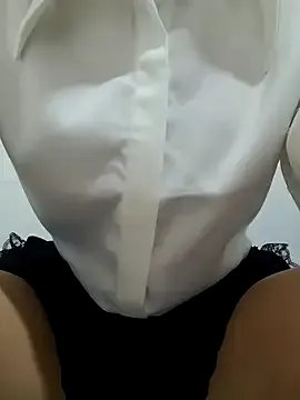 Kiki-vivi on StripChat 