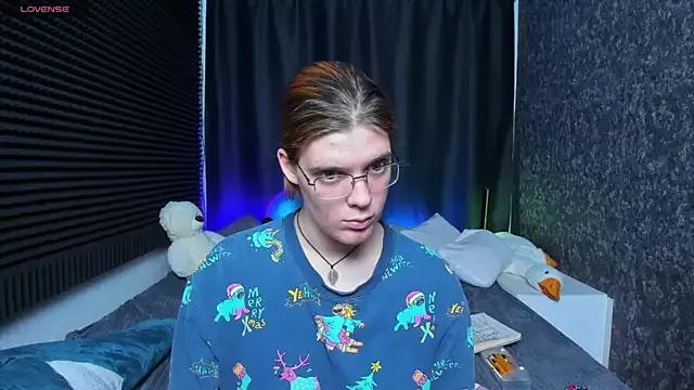 KIKI_Krash on StripChat 