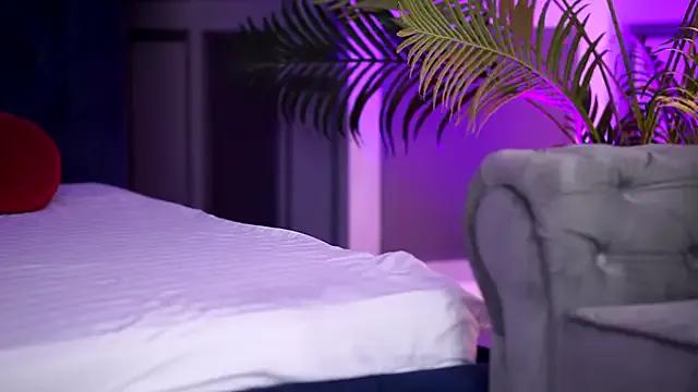 LalaRoze on StripChat