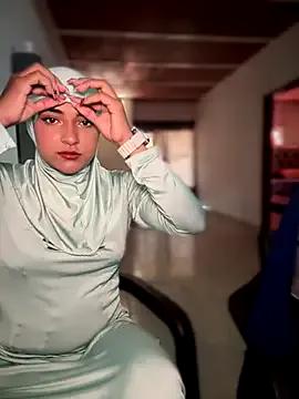 lalilamassu1 on StripChat 