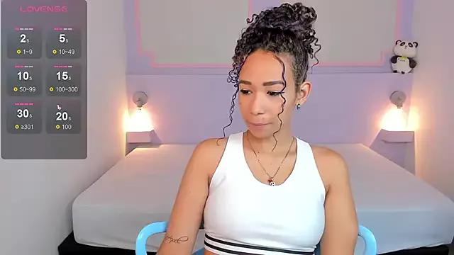 LaylaBreeze4 on StripChat 