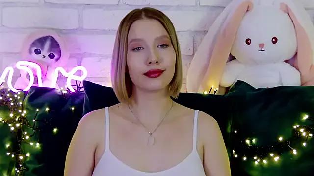 LiliLinn on StripChat 