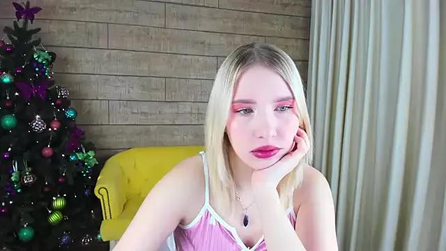 LiliLinn on StripChat 
