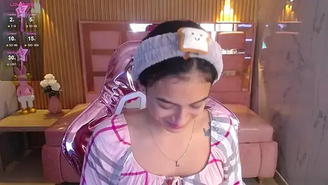 lilith_petit_sub —  NAKED + SHOW PUSSY IN CLOSE UP