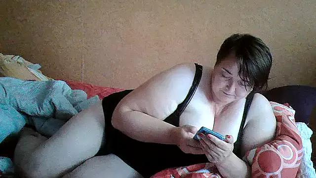 LiluHot on StripChat 